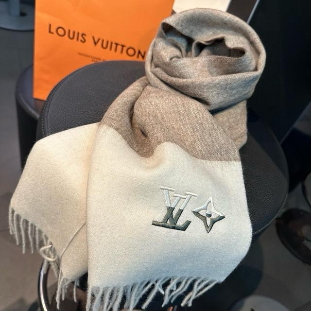 LV Scarf-97